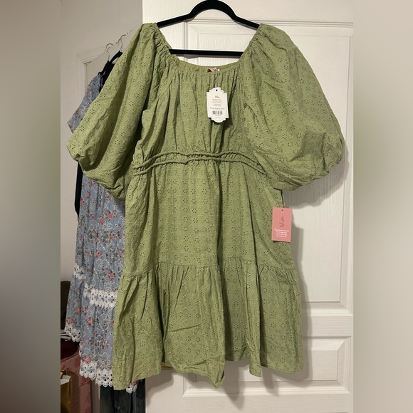 Ivy City Co Kinsey Green Puff Sleeve Mini Dress - Picture 2 of 5